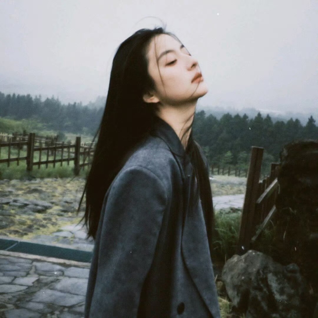 云南伴游女生赵雨萱的资料