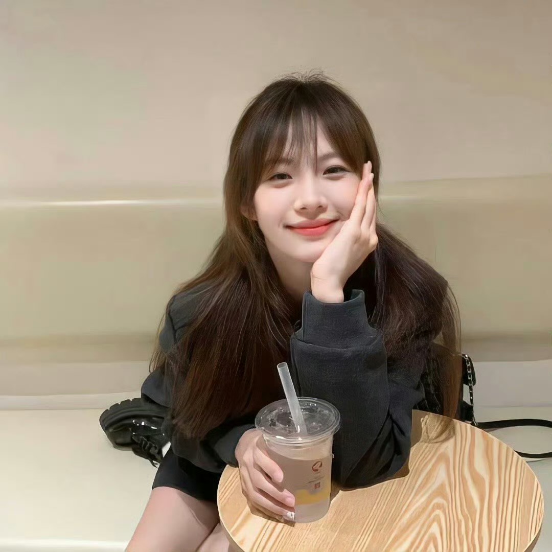 云南伴游女生卫雨婷的资料