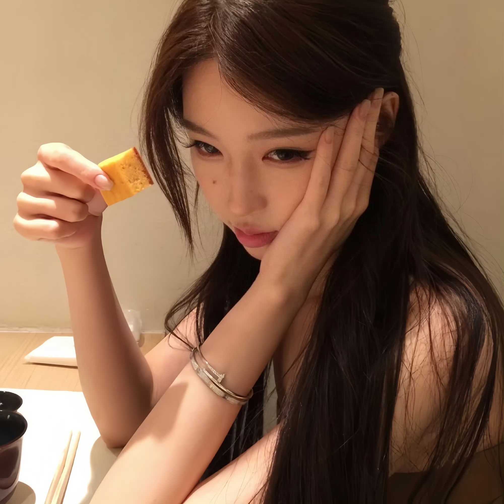 云南伴游女生韩知夏的资料