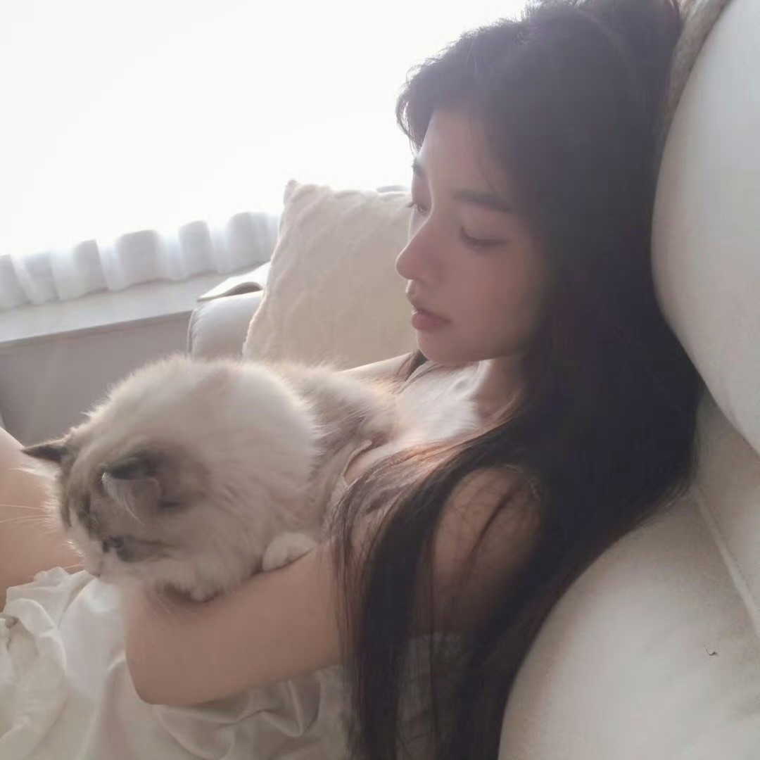 云南伴游女生田知榆的资料