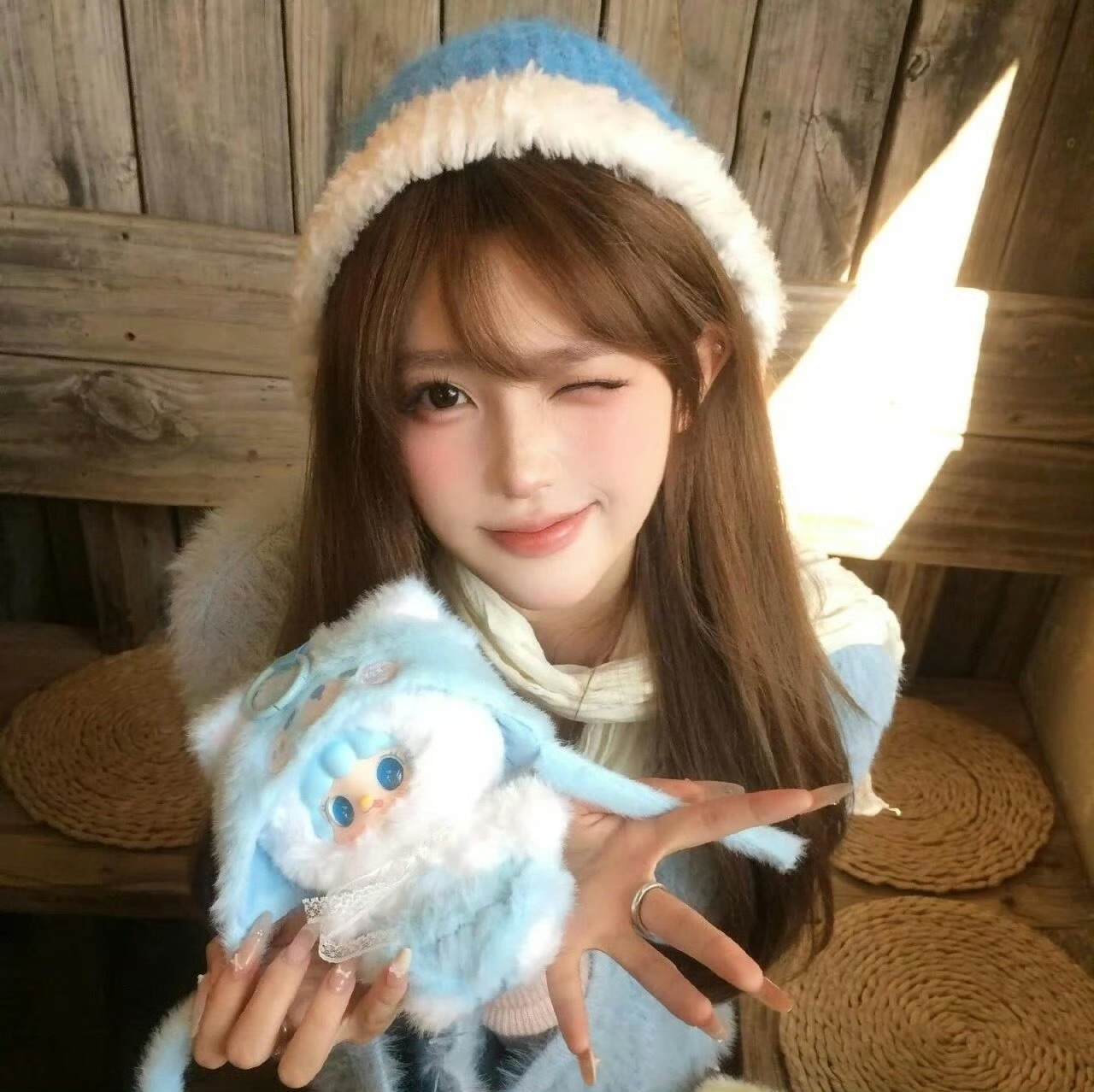 云南伴游女生岳晓的资料