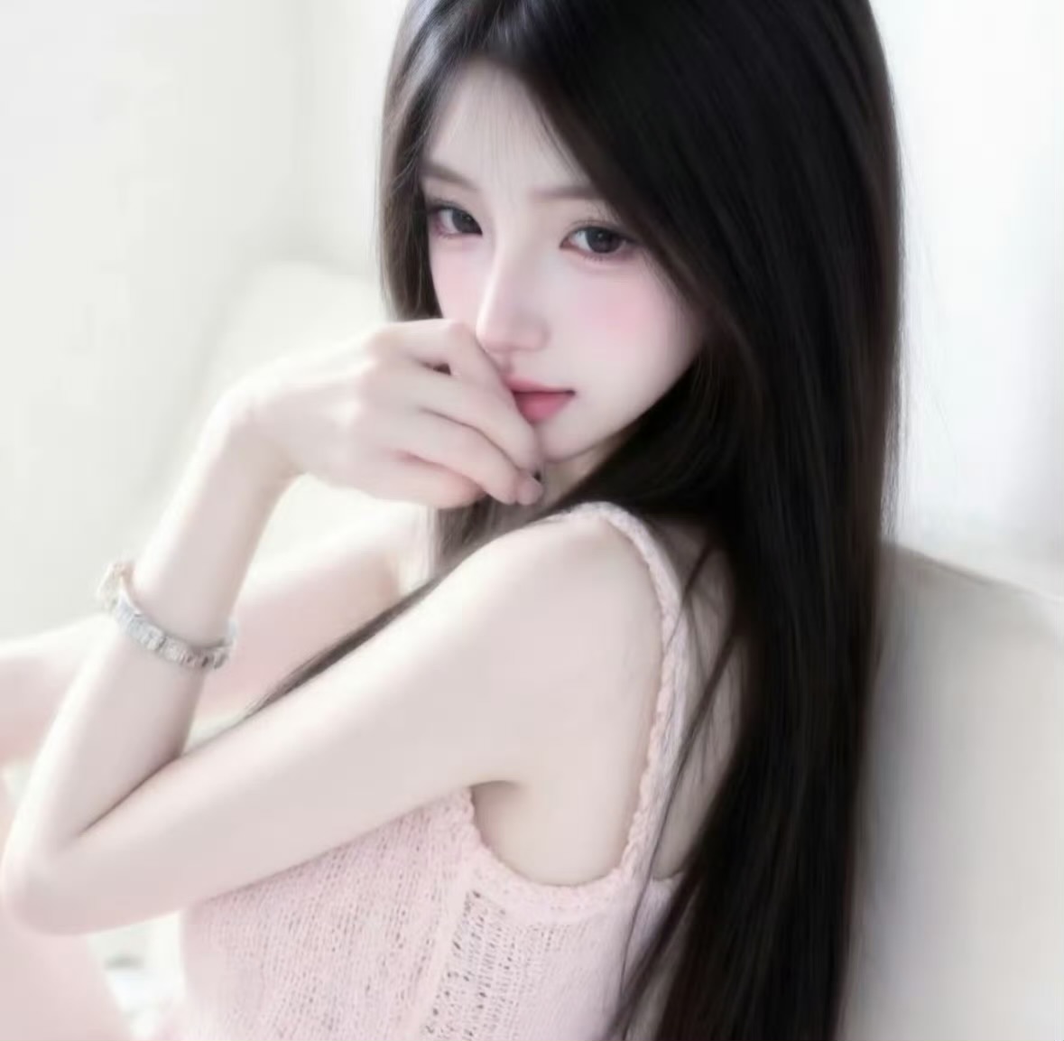 云南伴游女生蓝晓渔的资料