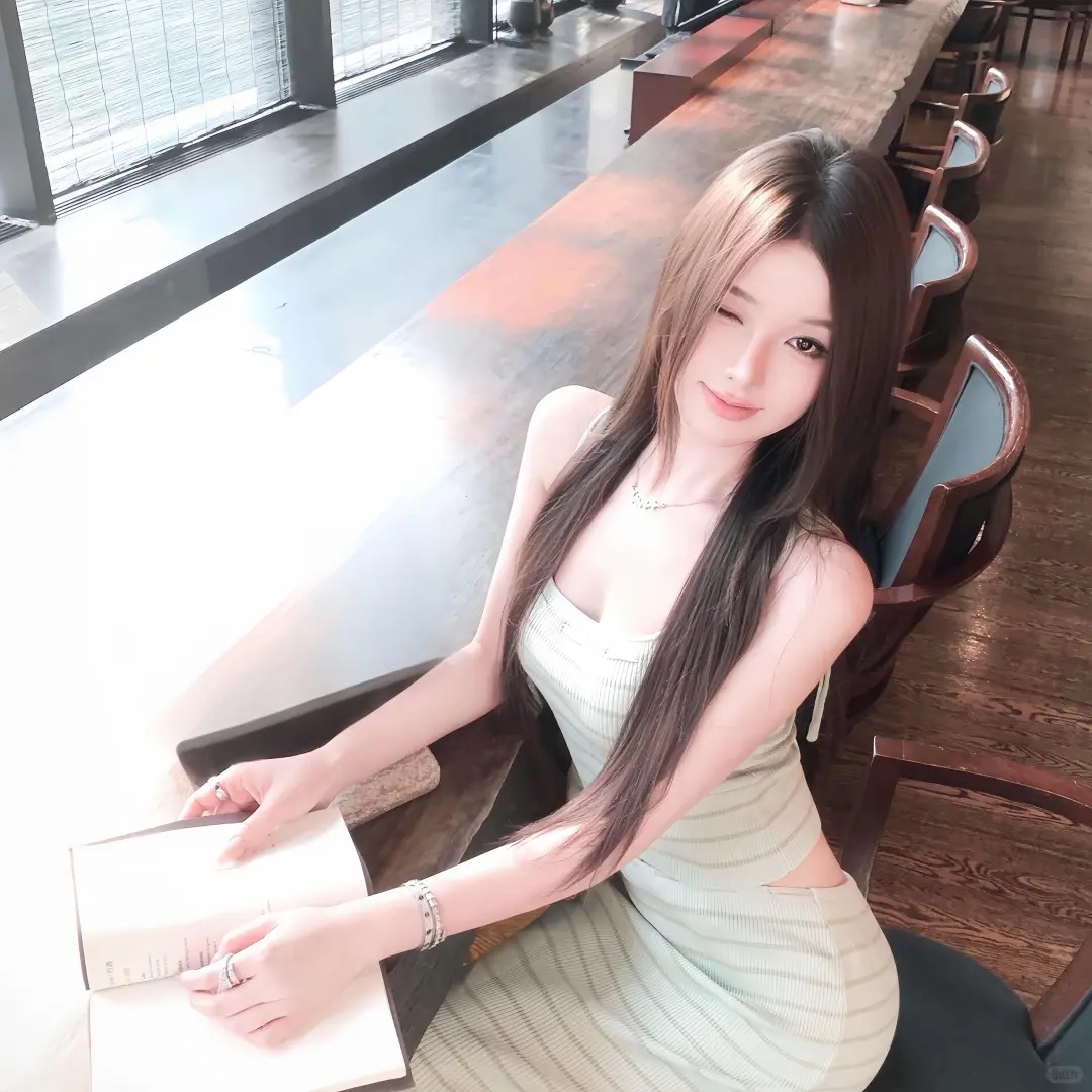 伴游女生郑晓丽的资料